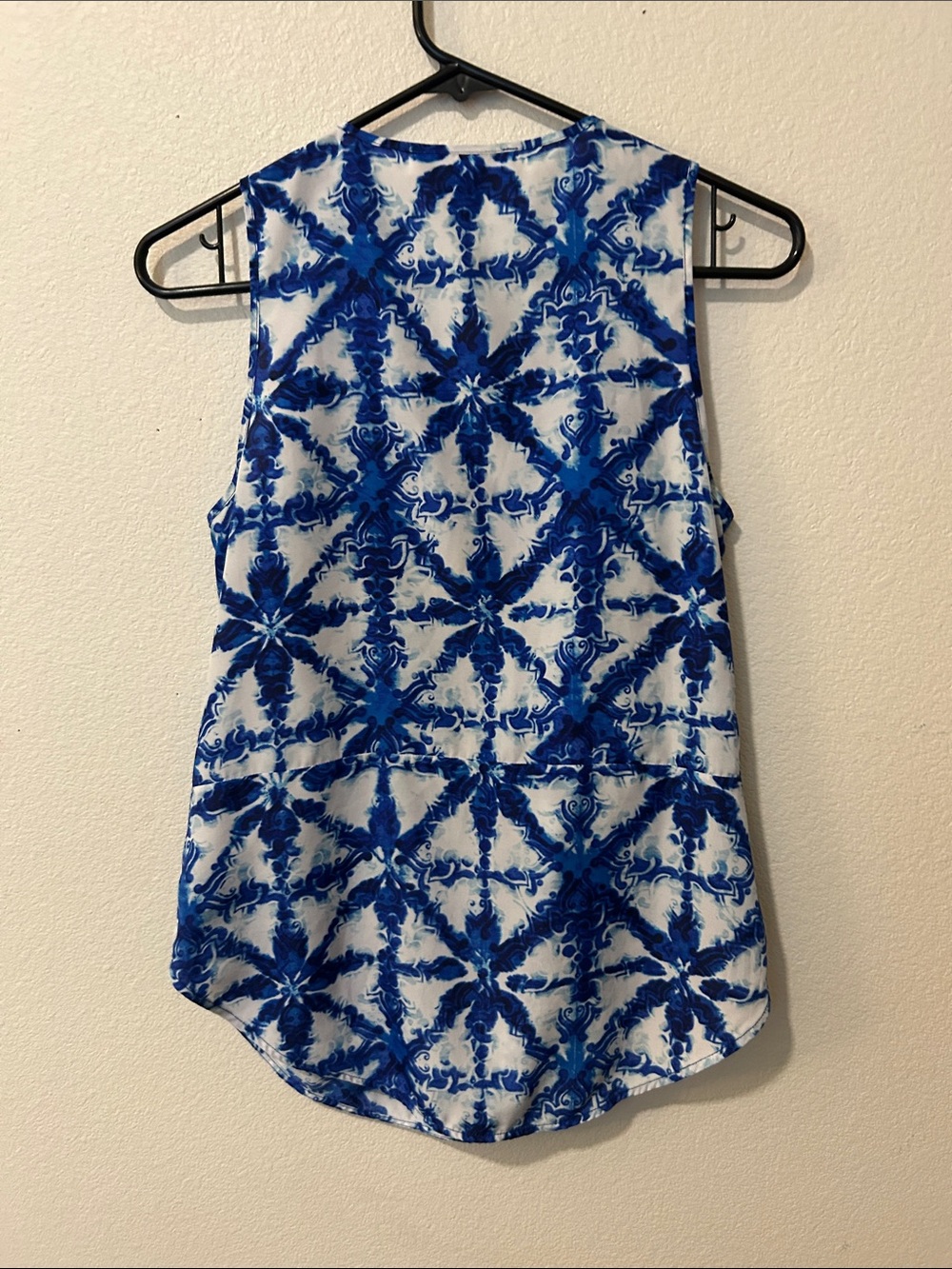 Michael Kors Blue and White Printed Zip-Front Sleeveless Camisole - Picture 5 of 5